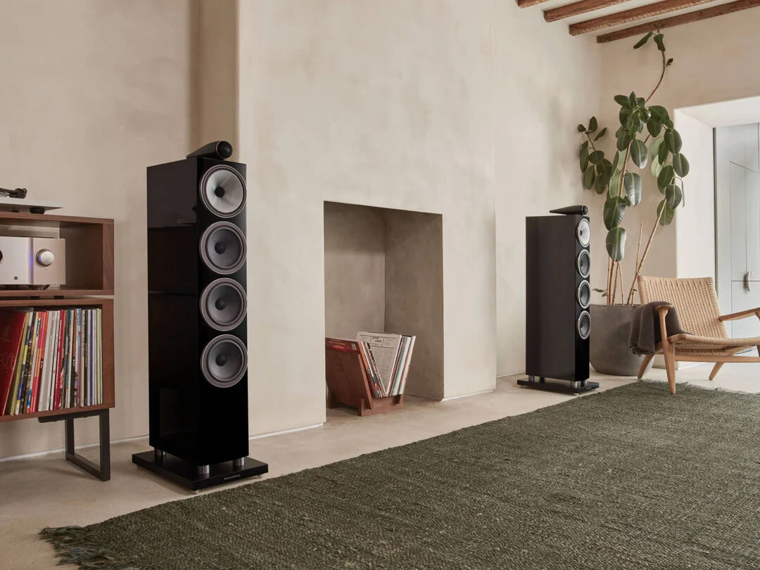 Bowers & Wilkins 702 S3 floorstanding speaker from HAP