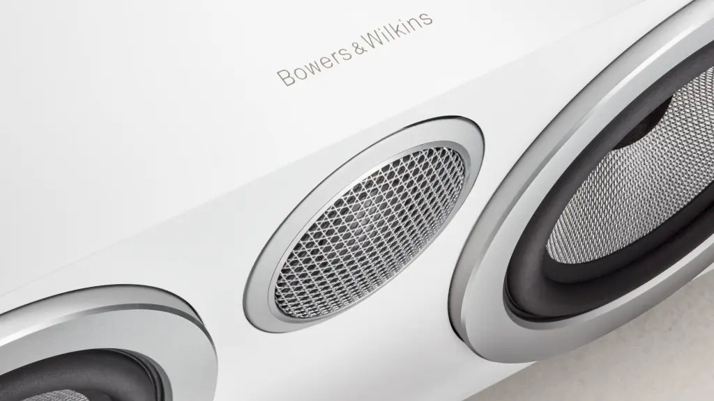 B&W - HTM72 S3 Satin White Beauty 16x9.webp