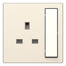 581382 SIMON M3 13A BS Socket w/big rocker